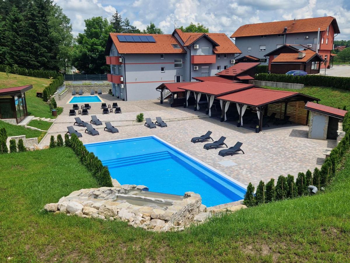 Hotel Plitvice Palace Grabovac  Zewnętrze zdjęcie