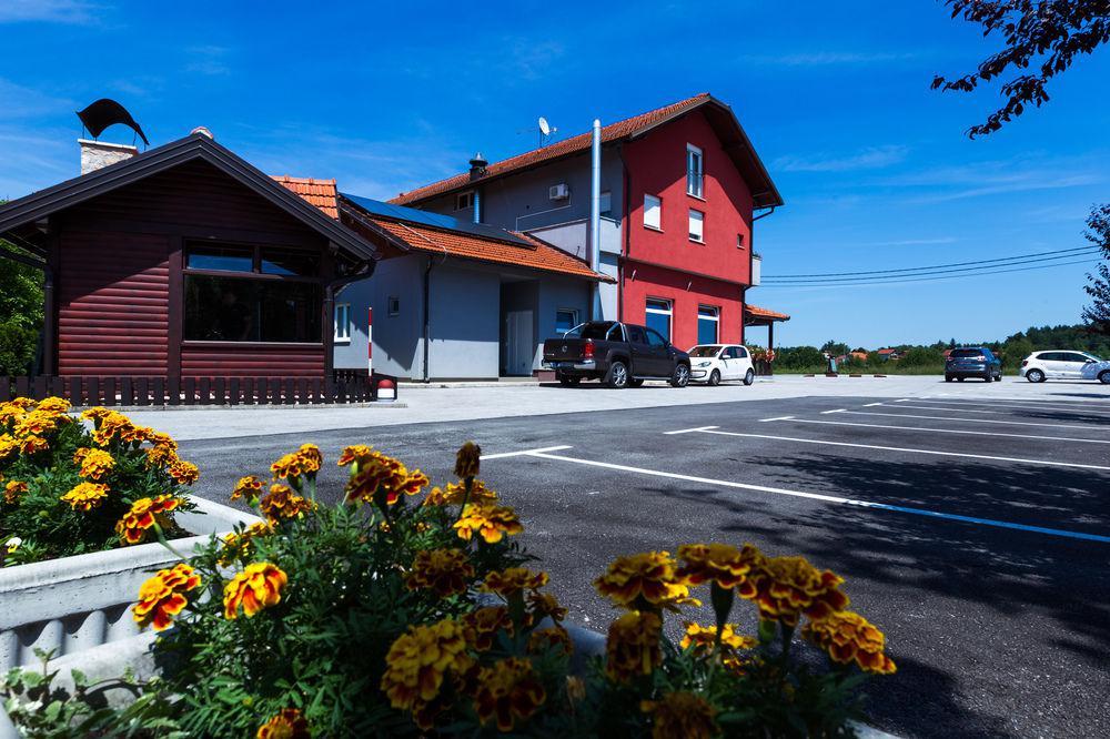 Hotel Plitvice Palace Grabovac  Zewnętrze zdjęcie